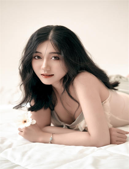 人物深度分析：《欢迎回家：常青之镇》中的角色关系的细腻刻画与情感表达 理解角色的文化意义